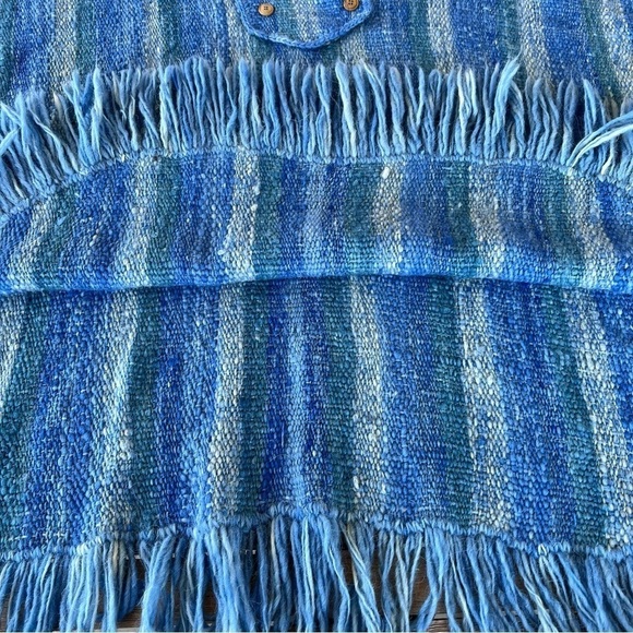 Handmade 100% Wool Fringe Poncho Artesania King Uruguay Blue Stripe Woven Medium - Picture 8 of 13